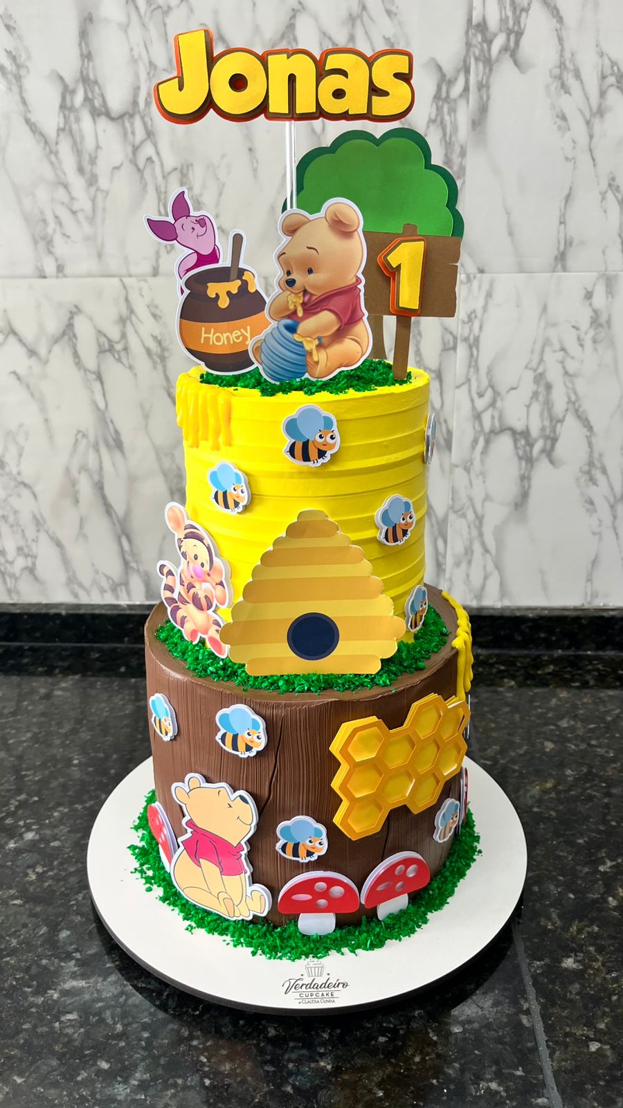 Bolo de andar decorado