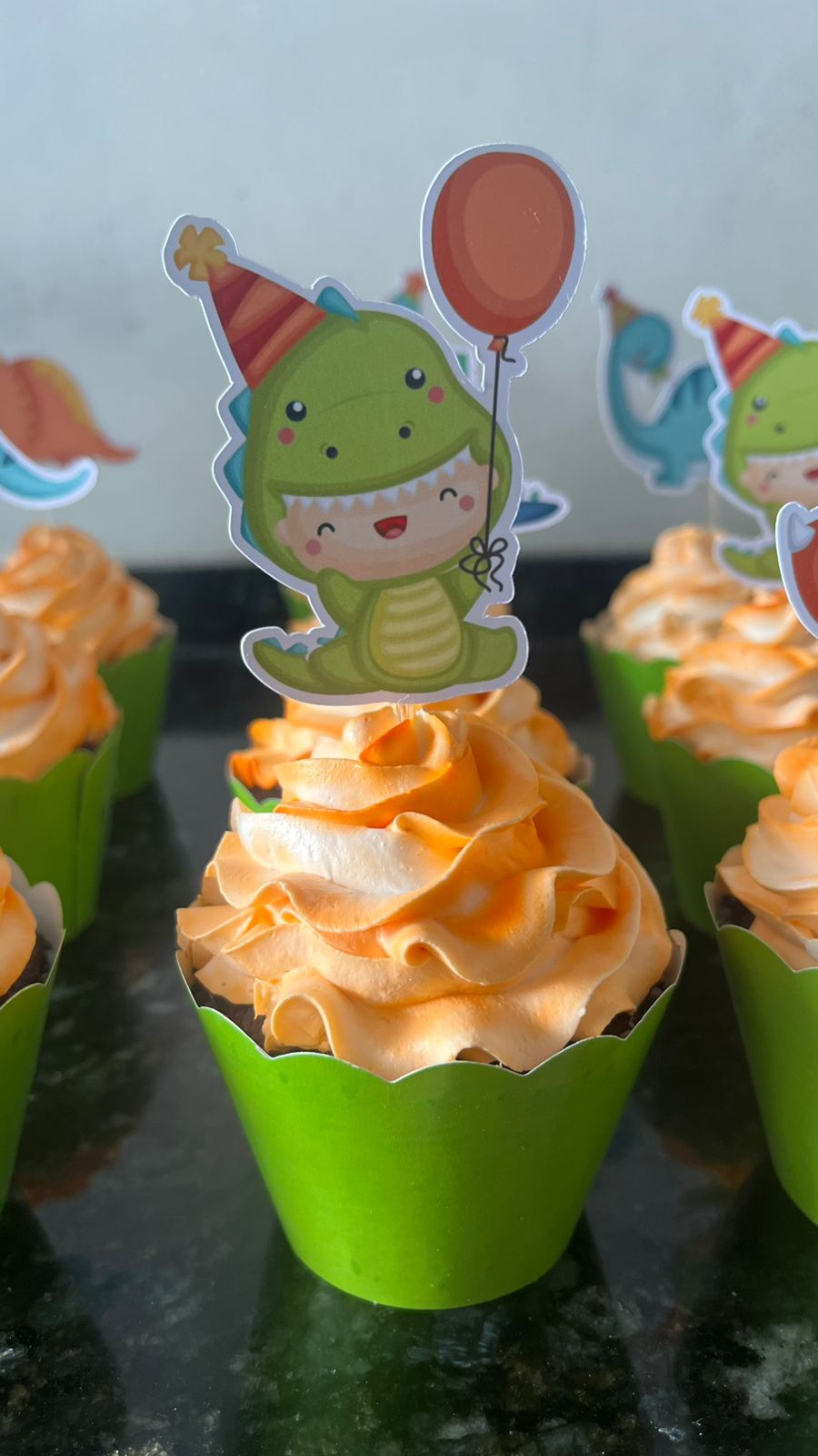 Lembrancinhas com cupcakes personalizados